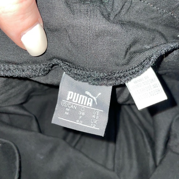 Light weight black puma leggings. Full length - Picture 3 of 3
